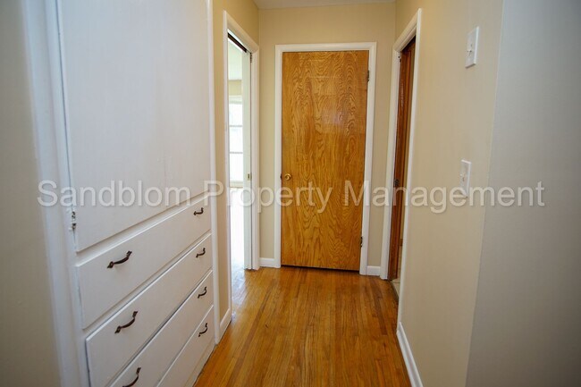 Building Photo - 5344 E 27th St
