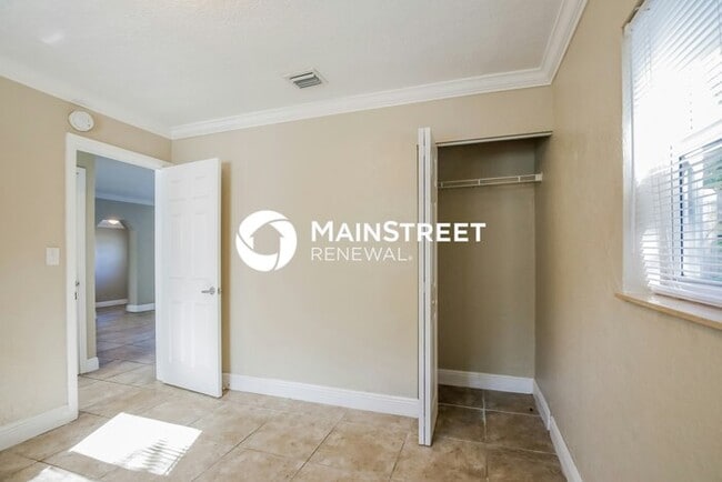 Building Photo - 2 Bedroom Pet-Friendly Home in Pompano Bea...