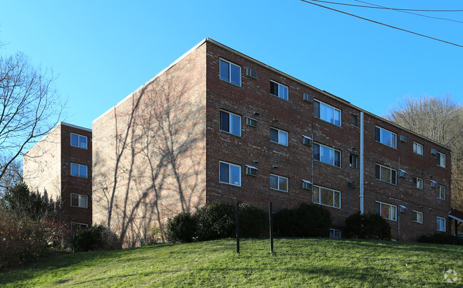 Primary Photo - Hill Side Apartments