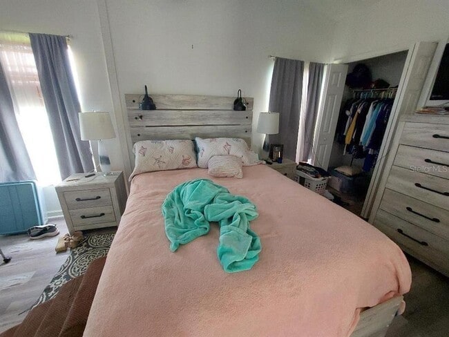 Building Photo - 1000 SW 44th Blvd