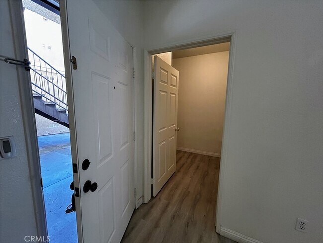 Building Photo - 24909 Madison Ave