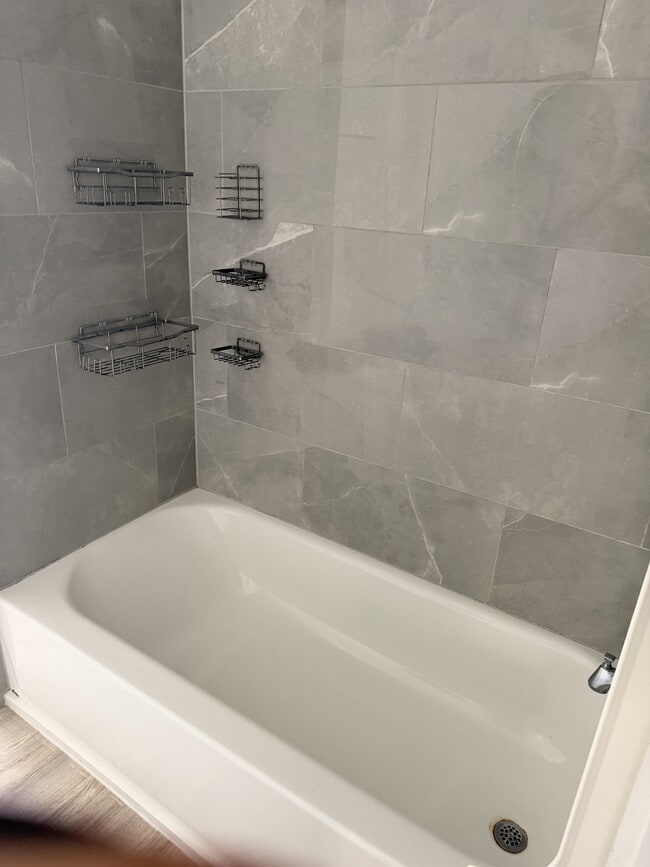 Building Photo - 1813 W 3rd St