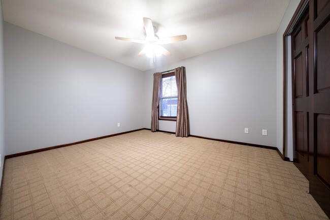 Building Photo - 15497 Junegrass Ln