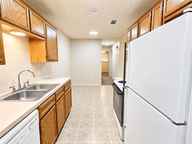 Building Photo - 105 Northern Dove Ln