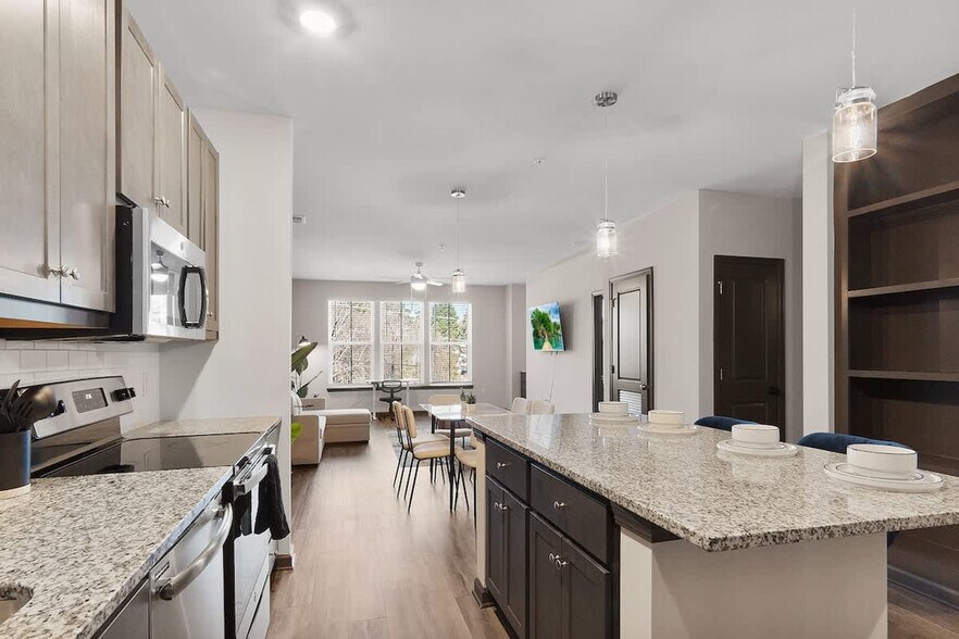 Building Photo - 1540 Dunn Rd