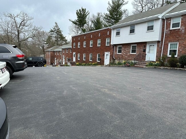 Primary Photo - 715 Hammond St