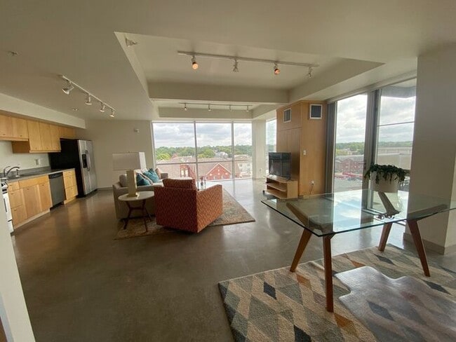 Building Photo - $3,000 | 1 Bedroom, 2 Bathroom Luxury Cond...