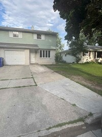Building Photo - 726 N Fernmeadow Dr