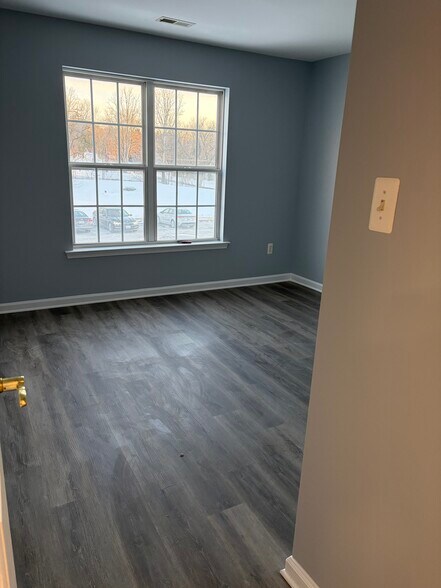 Building Photo - 2010 Starlight Ln