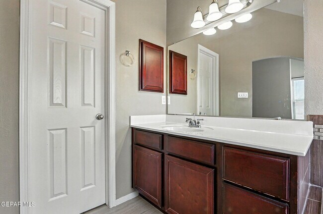 Building Photo - 5052 Silver Cholla Dr