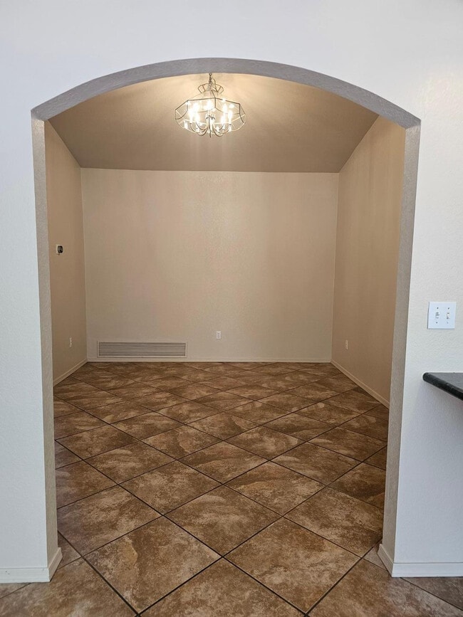 Building Photo - 3636 Kalispell Ave