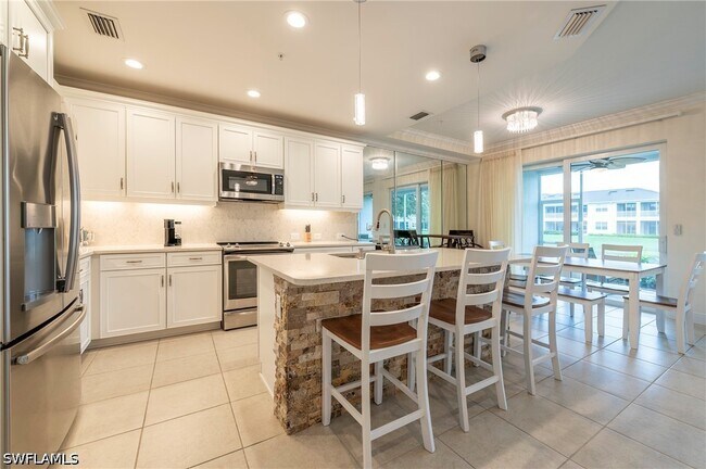 Building Photo - 6954 Avalon Cir