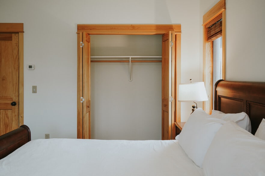 Building Photo - 20 Limber Pine Pl