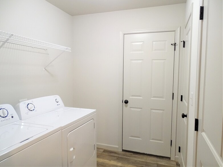 Building Photo - 45 Maize Cir
