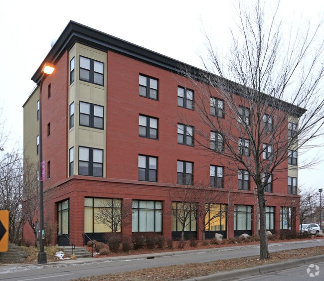 Building Photo - Lindquist Apartments