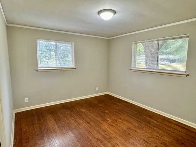 Building Photo - Beyond Perfect 3 bedroom 1 bath !!!!