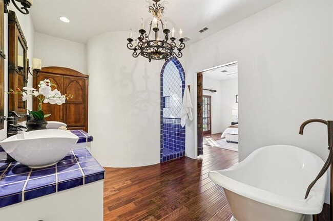 Building Photo - 2706 Pearce Rd