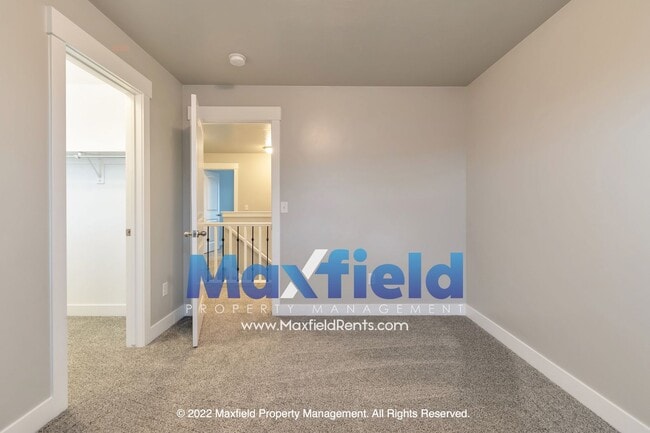 Building Photo - Immaculate 3BD, 3 BA, 2GA Draper townhome with super fast fiber internet