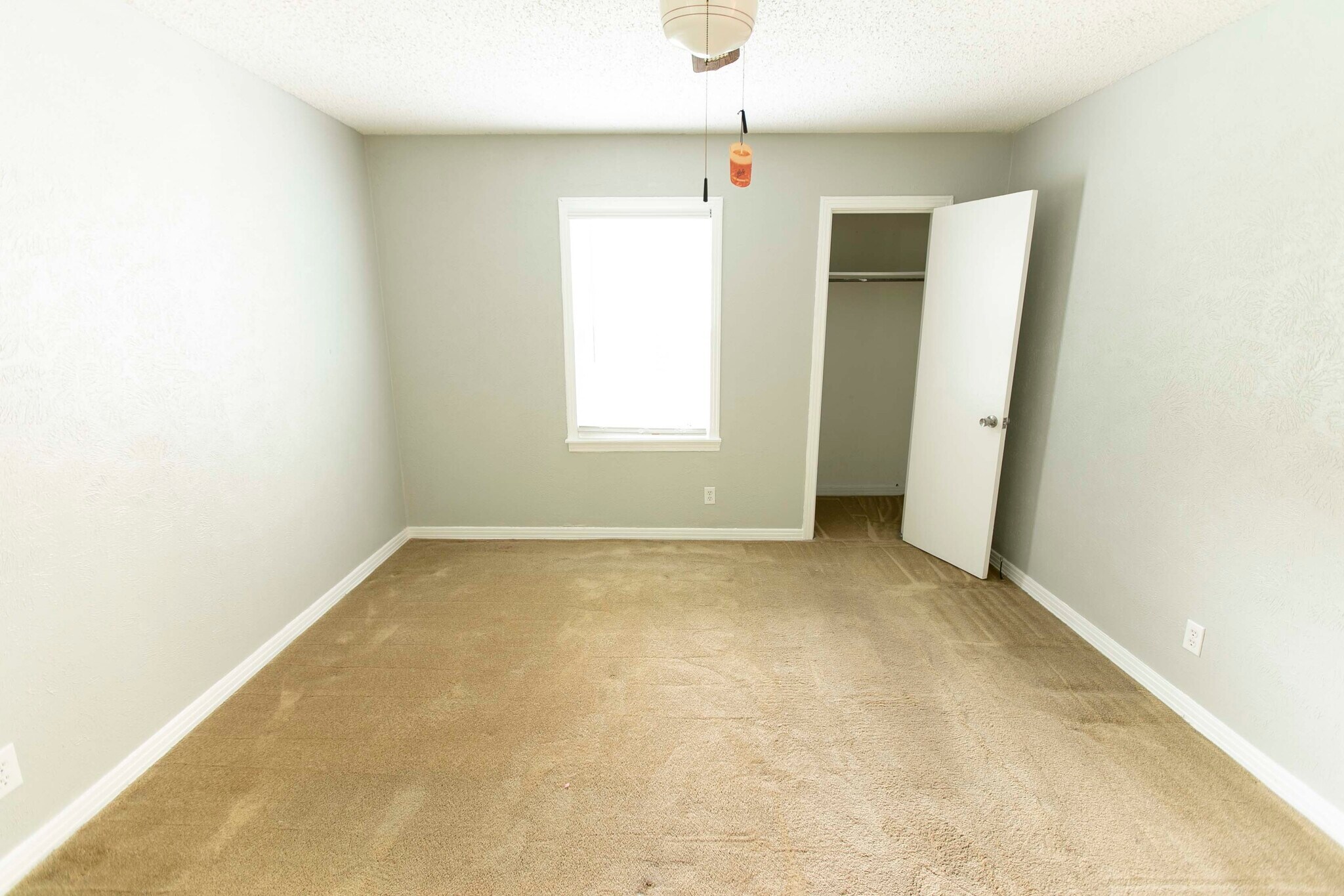 Master Bedroom 2 - 7459 Mohawk Ave