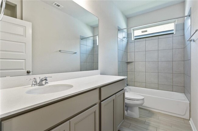 Building Photo - 121 Unforgiven Ln