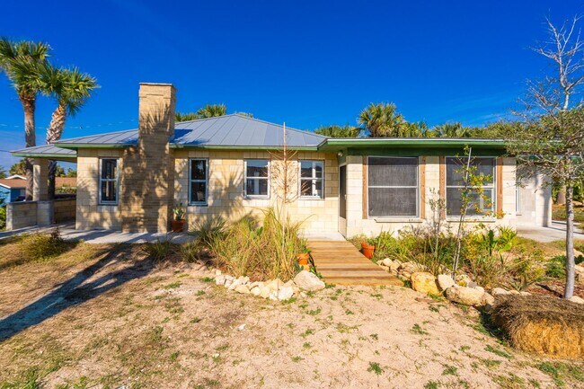 Building Photo - Historic Coquina Meets Modern Finishes 2 Bedroom 1 Bath Duplex in the Heart of Flagler Beach