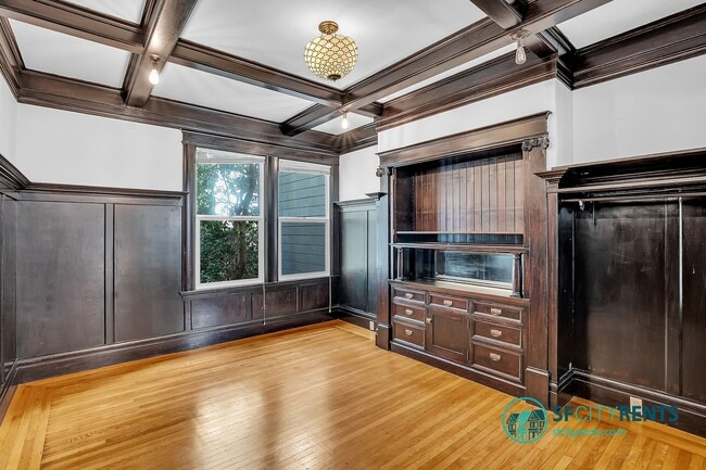 Building Photo - Russian Hill: Sunny Single Family Home w/ ...