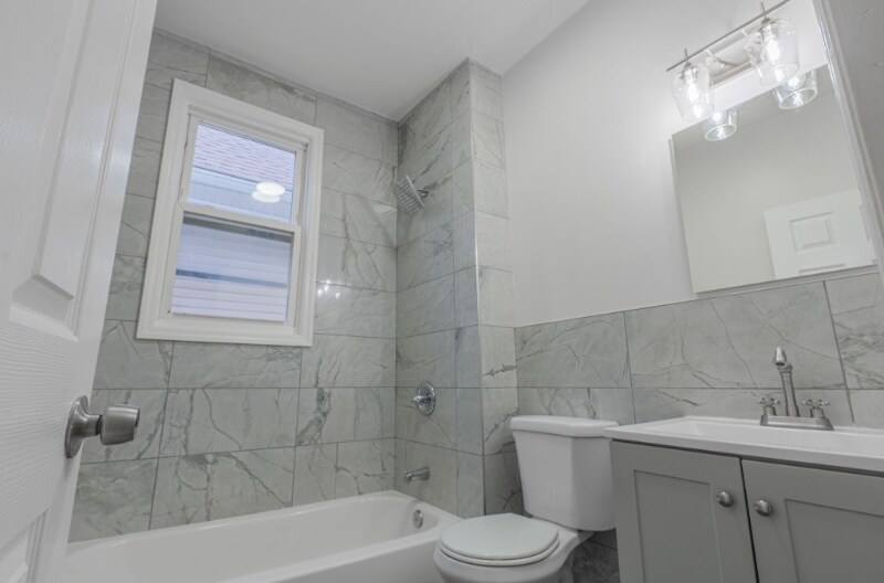 Building Photo - 122 Shephard Ave