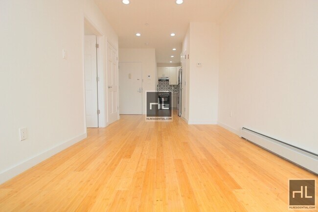 Building Photo - NEWLY CONSTRUCTED BRAND NEW 1 BEDROOM UTIC...