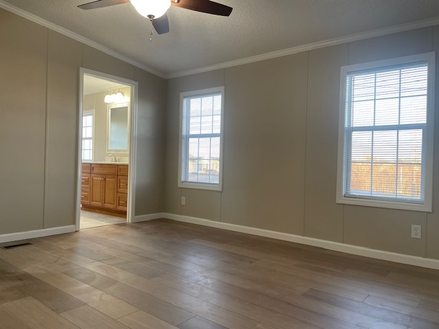 Building Photo - 119 Riverfield Dr