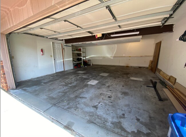 Building Photo - 13251 Brookside Dr
