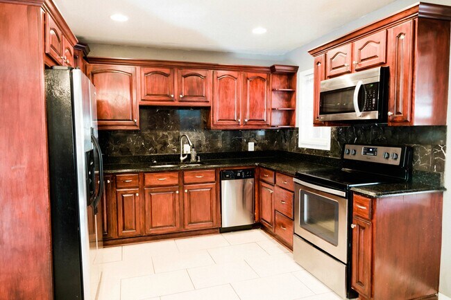 Primary Photo - 1362 S Patton Ct