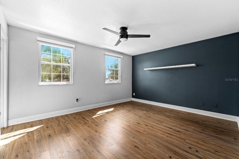 Building Photo - 3210 Acapulco Dr