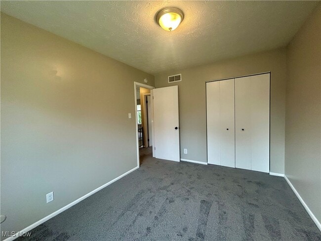 Building Photo - 4165 Vira Rd