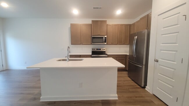 Building Photo - $500 off one month!!! Section 8 Accepted!!! "Discover Comfort and Style: 3-Bed, 2.5-Bath Gem with...