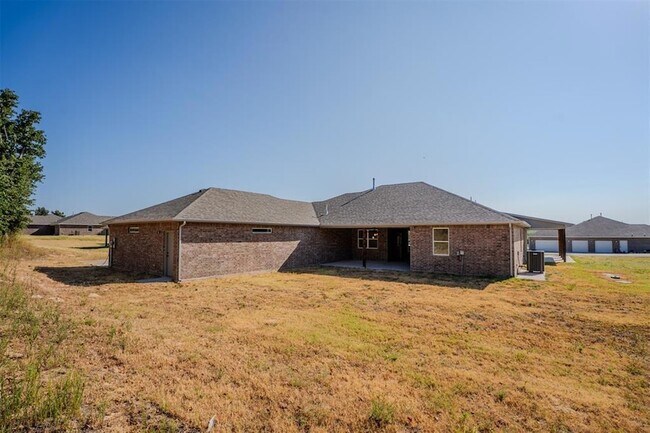 Building Photo - 1907 Kalidy Dr