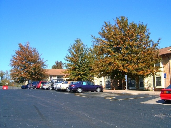 Primary Photo - Republic Apartments