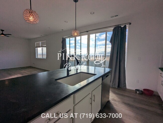 Building Photo - 8021 Buffalo Horn Dr