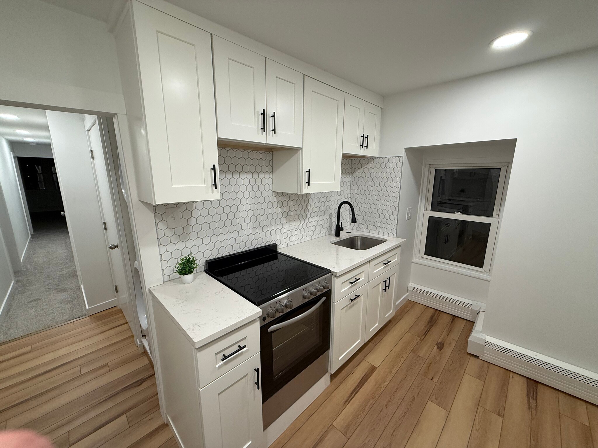 Building Photo - 717 Asbury Ave