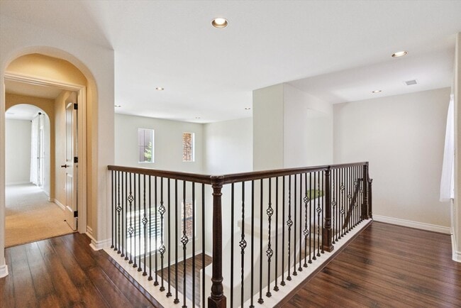 Building Photo - 9218 Viaggio Way