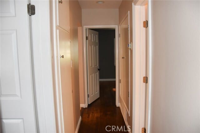 Building Photo - 421 N Park Ln