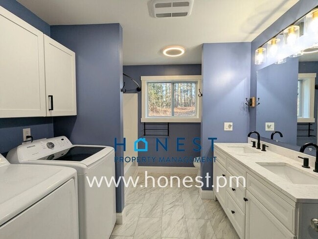 Building Photo - 20 Lexi Ln