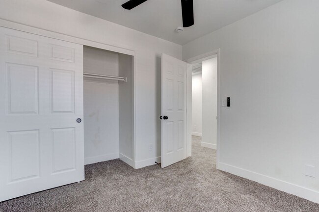 Building Photo - 8765 First Lady Ave