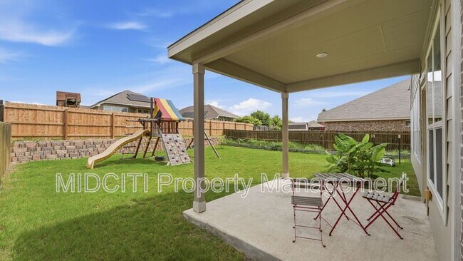 Building Photo - 1858 Lauter Ln