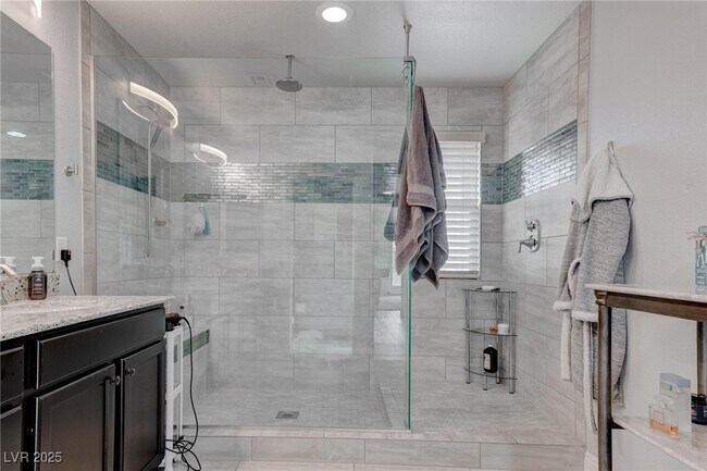 Building Photo - 10597 Cloud Whisper Dr