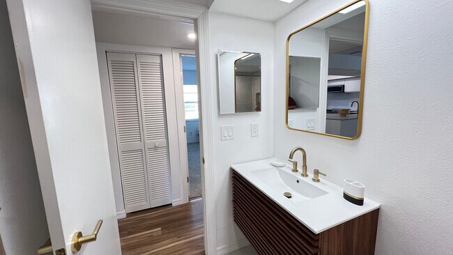 Building Photo - 2870 Rampart Cir