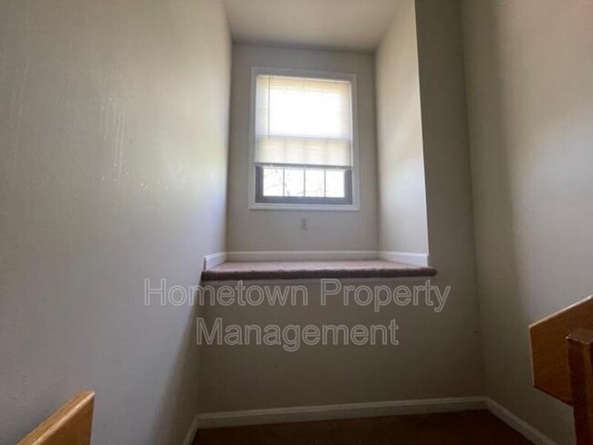 Building Photo - 107 N Hanover St