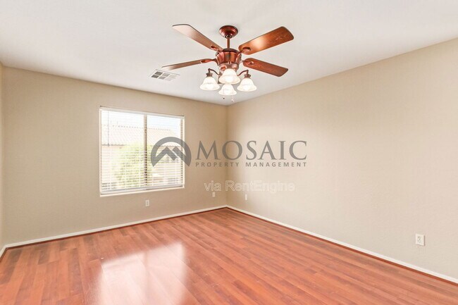 Building Photo - 4540 E Los Alamos St