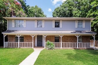 Building Photo - 5380 Albemarle Dr