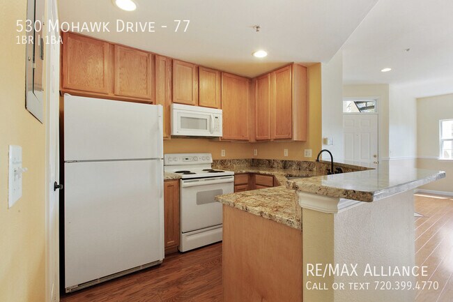 Building Photo - 530 Mohawk Dr
