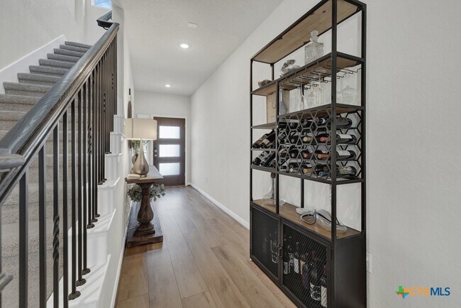 Building Photo - 816 Windflower